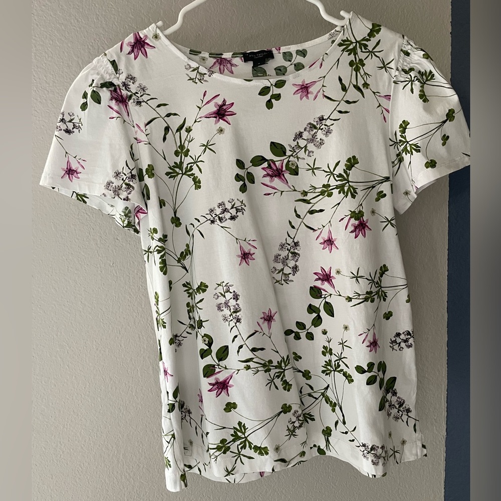 Ann Taylor garden print tee